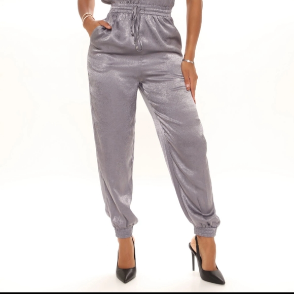 Jumpsuit - Picture 4 of 5